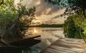 Yaxchen Tulum Cabañas&Cenote